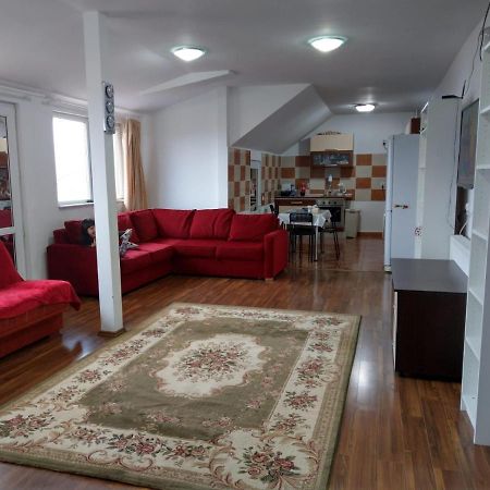 Apartament 5 Camere Cu Balcon Costinesti Plaja 5 Minute Nucilor 6 Exterior photo