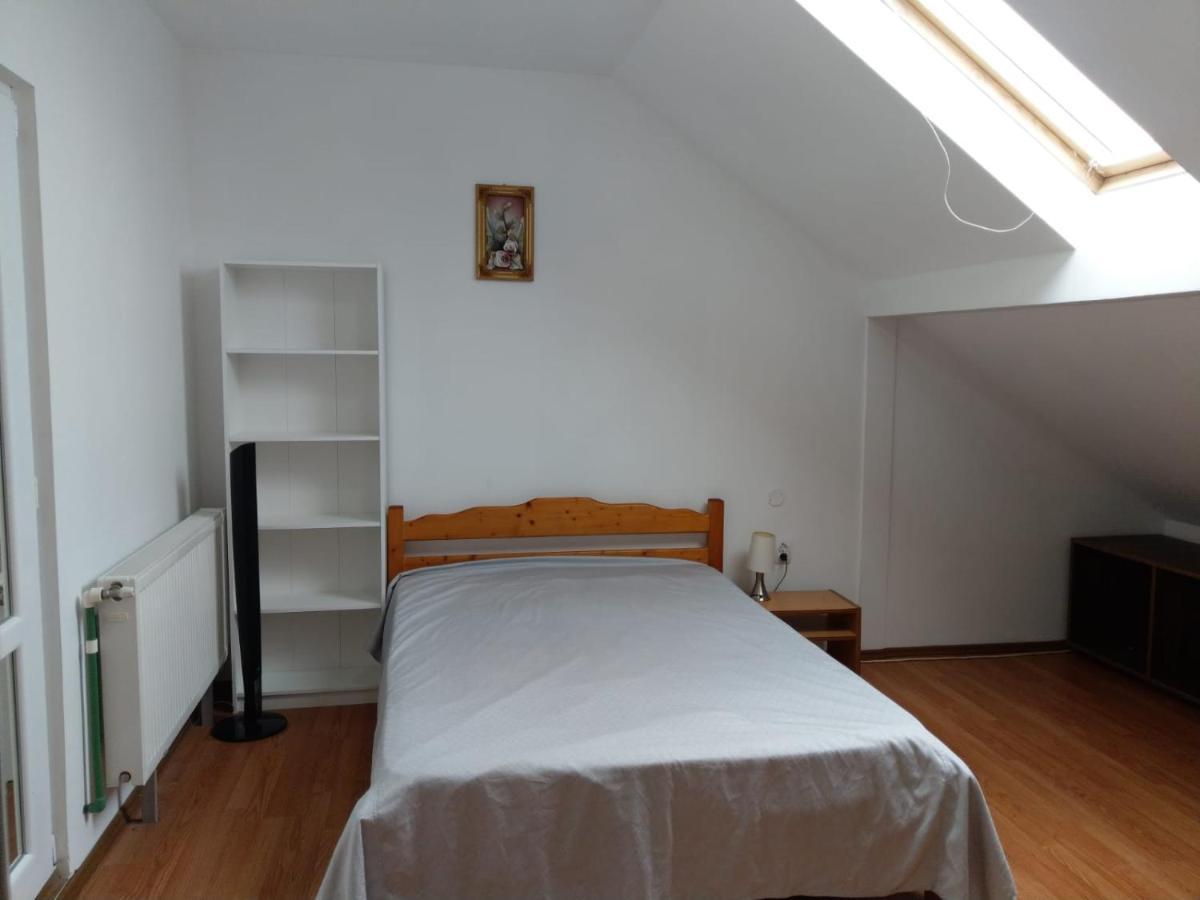 Apartament 5 Camere Cu Balcon Costinesti Plaja 5 Minute Nucilor 6 Exterior photo